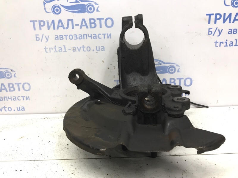 Кулак поворотный левый со ступицей Ford Kuga CBS 2.0 diesel Кулак поворотный левый со ступицей Ford Kuga CBS 2.0 diesel