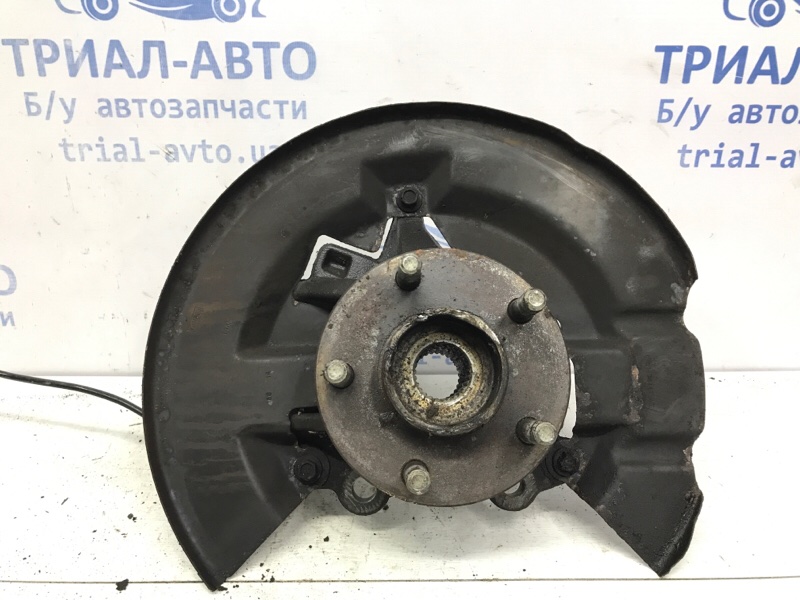 Кулак поворотный левый со ступицей Kuga 2013-2019 CBS 2.0 diesel Кулак поворотный левый со ступицей Kuga 2013-2019 CBS 2.0 diesel