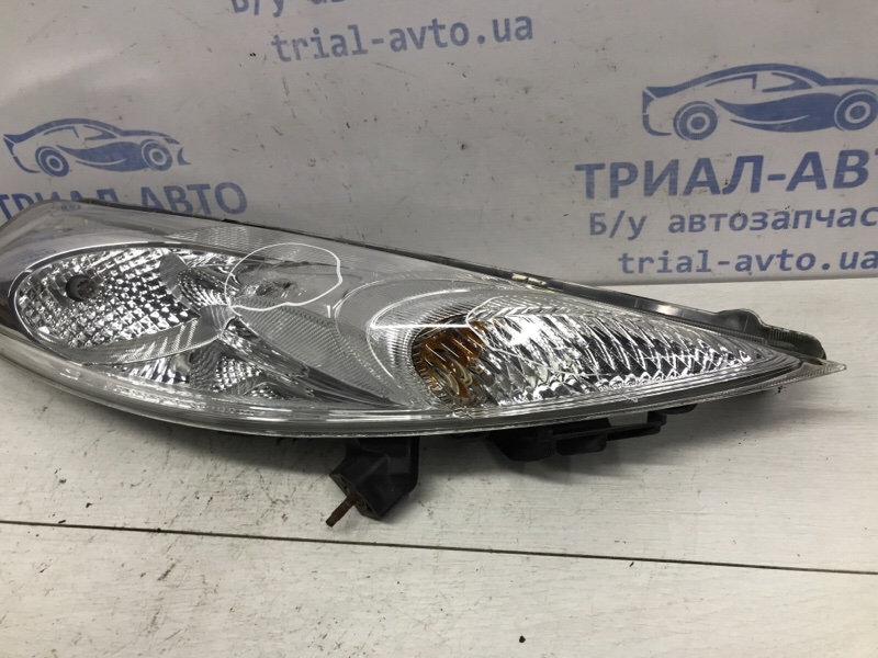 Поворотник правый Nissan Juke F15 1.6 turbo MR16DDT