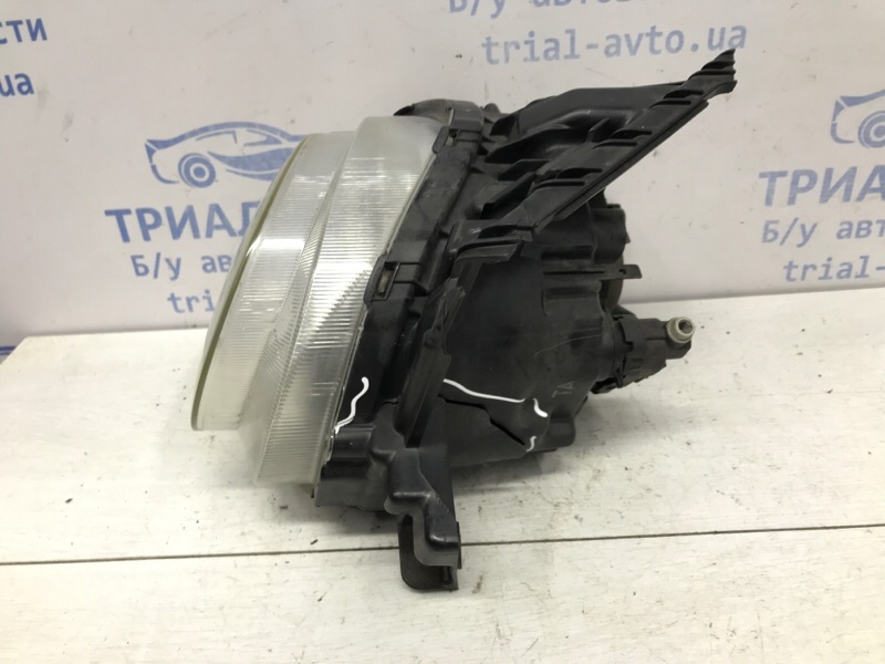 Фара правая галоген Juke 2010-2019 F15 1.6 turbo MR16DDT Фара правая галоген Juke 2010-2019 F15 1.6 turbo MR16DDT