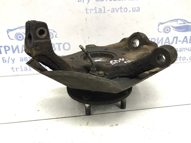 Кулак поворотный левый со ступицей Sorento 2002-2009 BL 2.5 diesel D4CB МКПП
