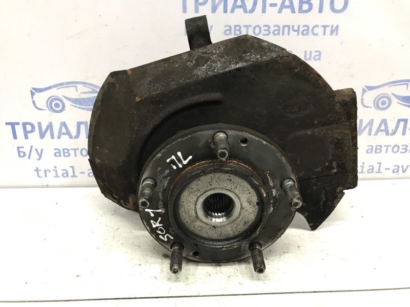 Кулак поворотный левый со ступицей Sorento 2002-2009 BL 2.5 diesel D4CB МКПП