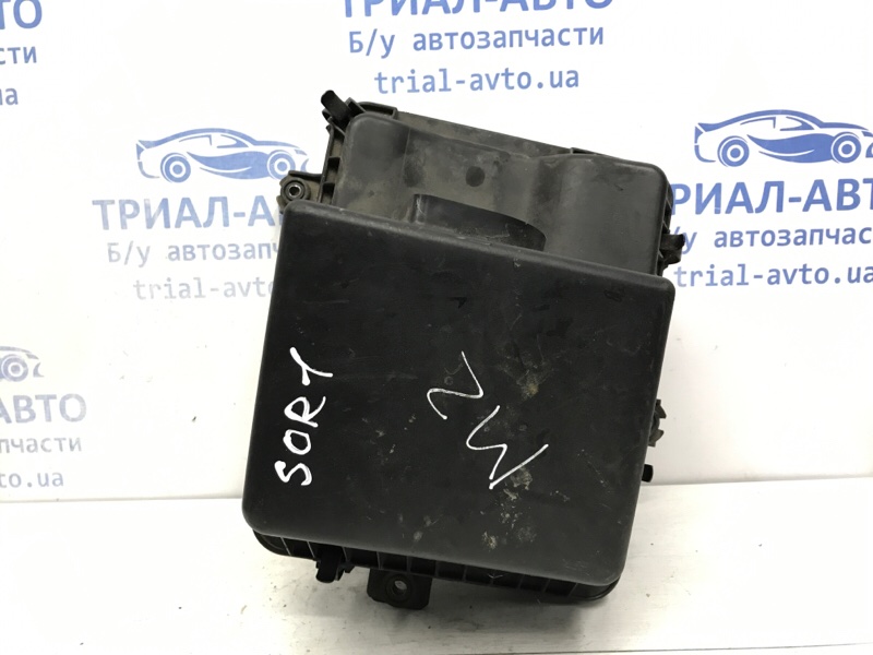 Корпус воздушного фильтра Sorento 2002-2009 BL 2.5 diesel D4CB МКПП