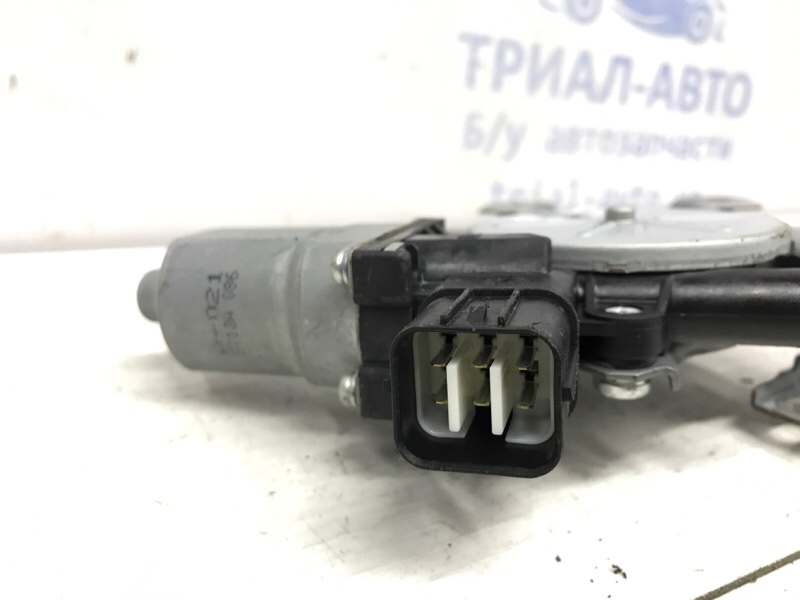 Стеклоподъемник передний правый Mitsubishi Outlander XL 2.2 diesel 4N14
