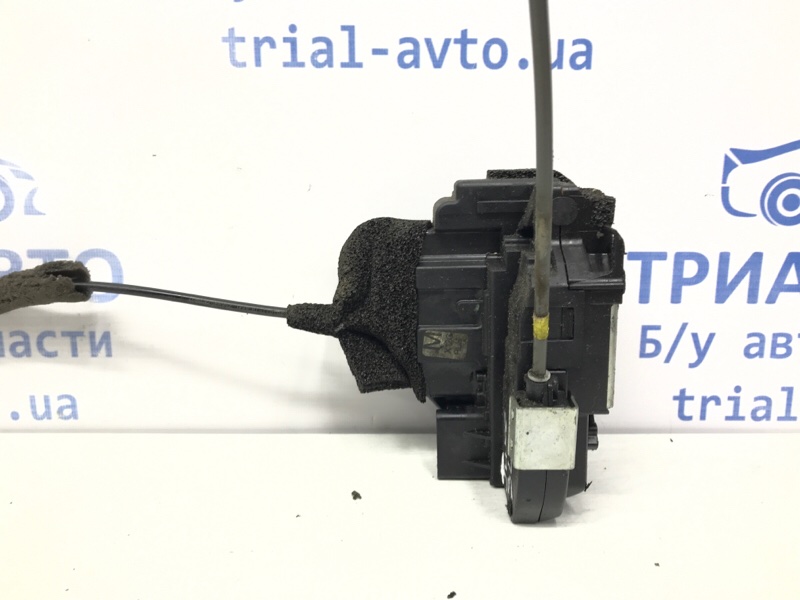 Замок двери задний левый Juke 2010-2019 F15 1.6 turbo MR16DDT