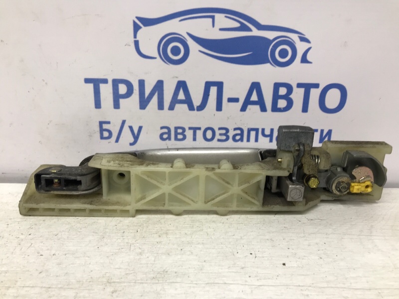 Ручка двери внешняя передняя правая Hyundai Tucson JM 2.0 diesel D4EA МКПП Ручка двери внешняя передняя правая Hyundai Tucson JM 2.0 diesel D4EA МКПП