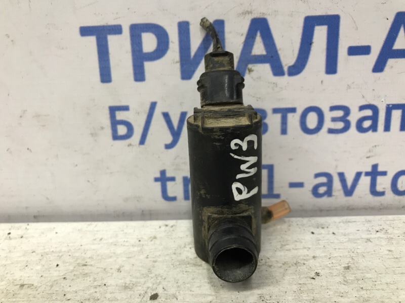 Запчасть насос омывателя стекла Mitsubishi Pajero Wagon 1999-2006 3 3.2 Дизель 4M41 MR192642 Б/У Насос омывателя стекла Mitsubishi Pajero Wagon 1999-2006 3 3.2 Дизель 4M41 MR192642 Б/У