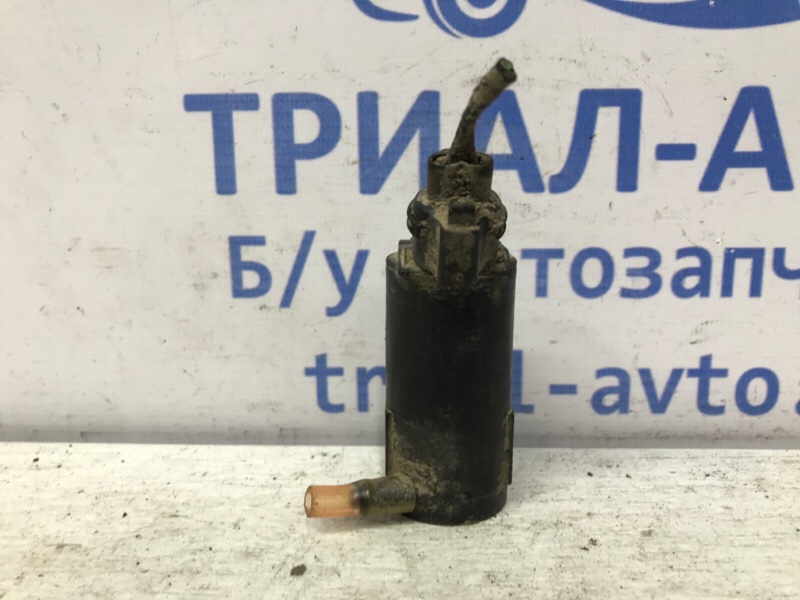 Насос омывателя стекла Pajero Wagon 1999-2006 3 3.2 Дизель 4M41 Насос омывателя стекла Pajero Wagon 1999-2006 3 3.2 Дизель 4M41