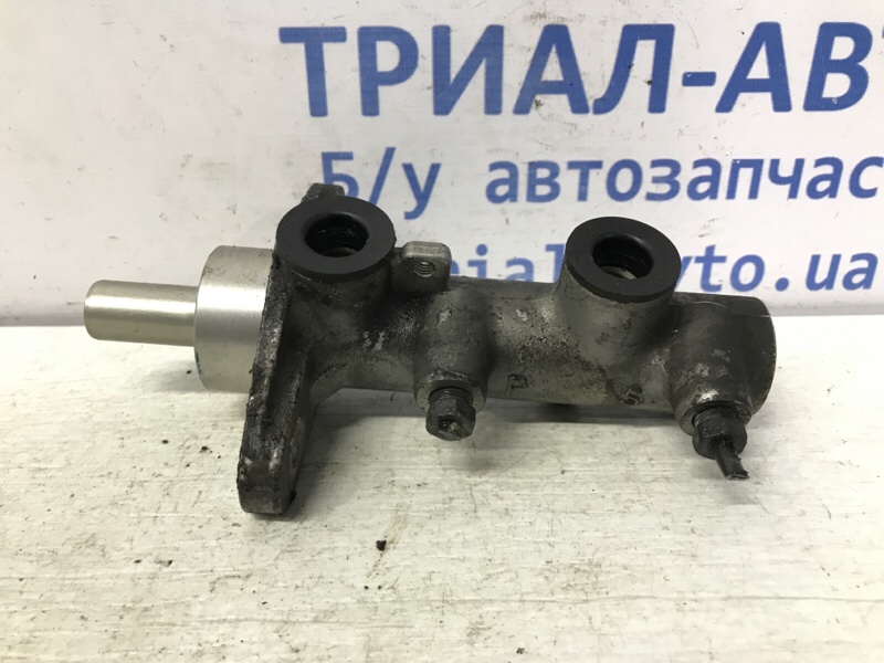 Тормозной цилиндр главный Hyundai Tucson 2004-2009 JM 2.0 diesel D4EA МКПП 58510-2E100 Б/У