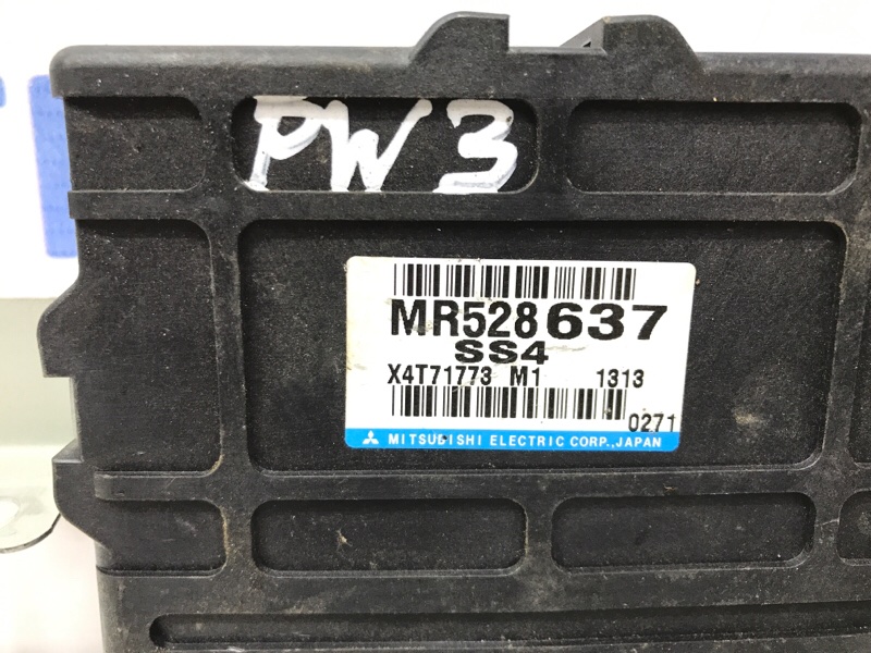 Блок управления Mitsubishi Pajero Wagon 3 3.2 Дизель 4M41