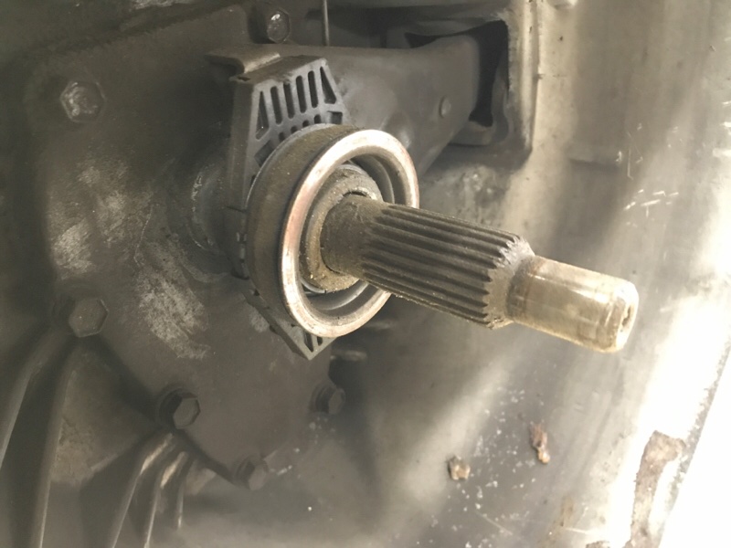 Коробка передач МКПП Sorento 2002-2011 BL 2.5 diesel D4CB МКПП Коробка передач МКПП Sorento 2002-2011 BL 2.5 diesel D4CB МКПП