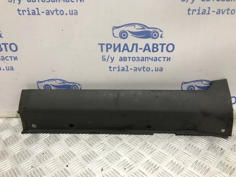 Накладка порога внешняя левая задняя Chevrolet Captiva 2011-2018 C140 2.2 diesel Z22D1 22737920 Б/У