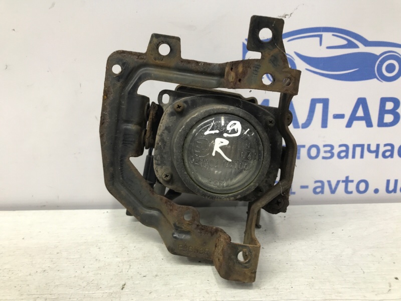 Фара противотуманная правая Mitsubishi Lancer 2003-2009 9 1.6 бензин 4G18 MN154902 Б/У