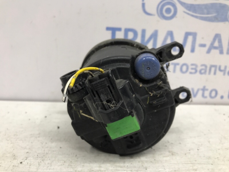 Фара противотуманная левая Toyota RAV 4 A30 2.0 бензин 1AZFE Фара противотуманная левая Toyota RAV 4 A30 2.0 бензин 1AZFE