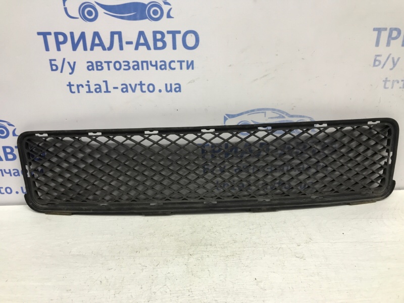 Решетка бампера центральная Hyundai Tucson 2004-2009 JM 2.0 diesel D4EA 86561-2E000 Б/У