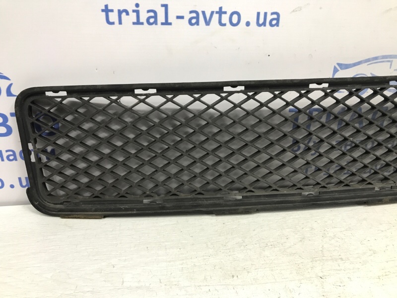 Решетка бампера центральная Tucson 2004-2009 JM 2.0 diesel D4EA