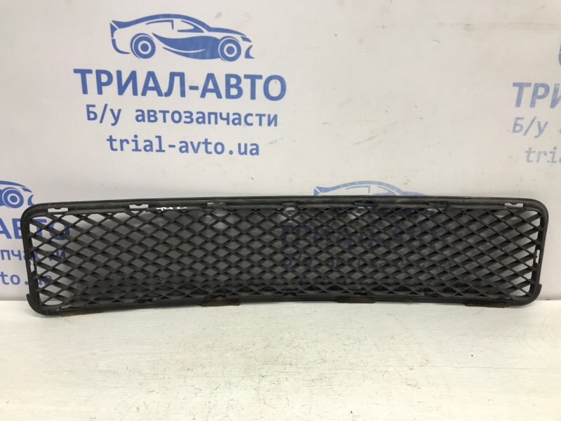 Решетка бампера центральная Tucson 2004-2009 JM 2.0 diesel D4EA