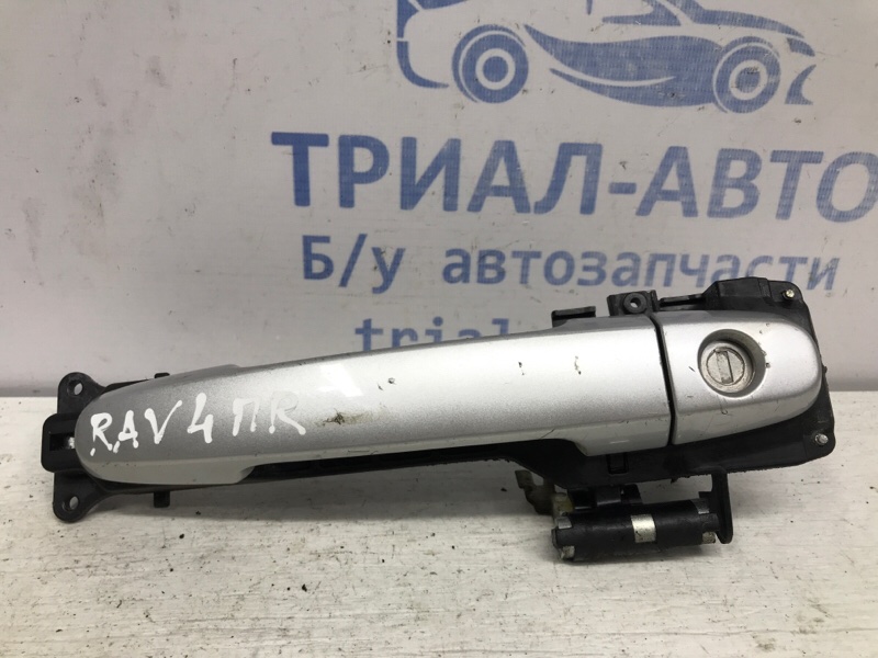Ручка двери внешняя передняя правая Toyota RAV 4 2005-2012 A30 2.0 бензин 1AZFE 6921112220P6 Б/У