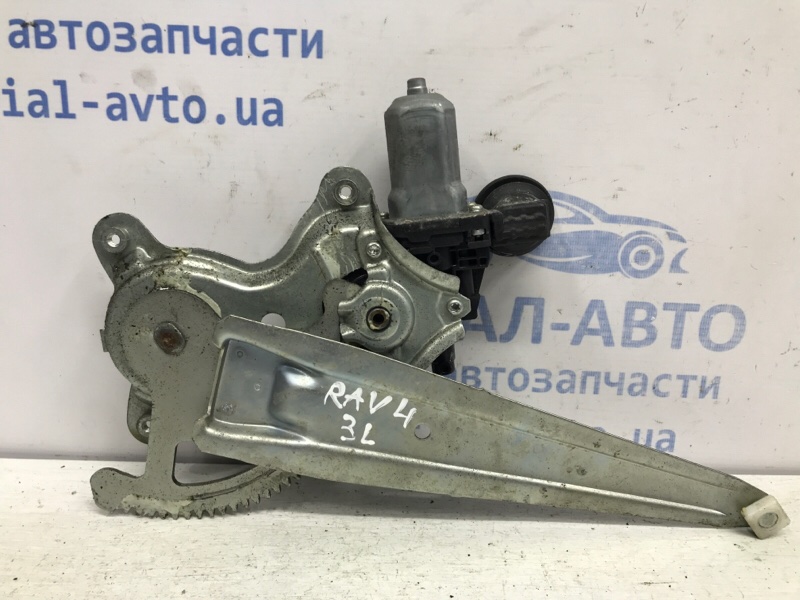 Стеклоподъемник задний левый RAV 4 2005-2012 A30 2.0 бензин 1AZFE
