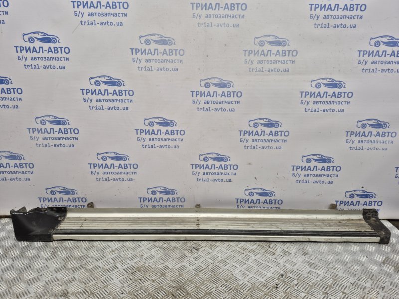 Подножка правая Mitsubishi Pajero Sport 1996-2008 K9 2.5 Diesel 4D56 MR784436 Б/У