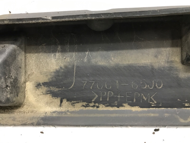 Накладка порога внешняя левая Grand Vitara 2005-2016 JT 2.0 Бензин J20A Накладка порога внешняя левая Grand Vitara 2005-2016 JT 2.0 Бензин J20A