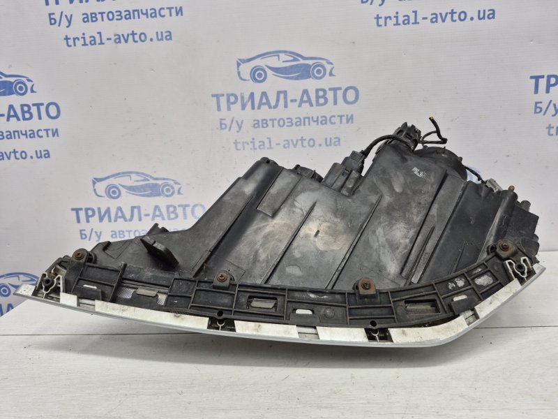 Фара правая галоген Kyron 2005-2016 DJ 2.0 diesel D20Dt