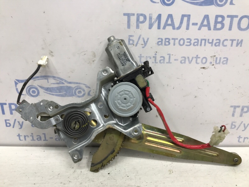 Стеклоподъемник задний левый Mitsubishi Pajero Sport 1996-2008 K9 2.5 Diesel 4D56 МКПП MR335005 Б/У