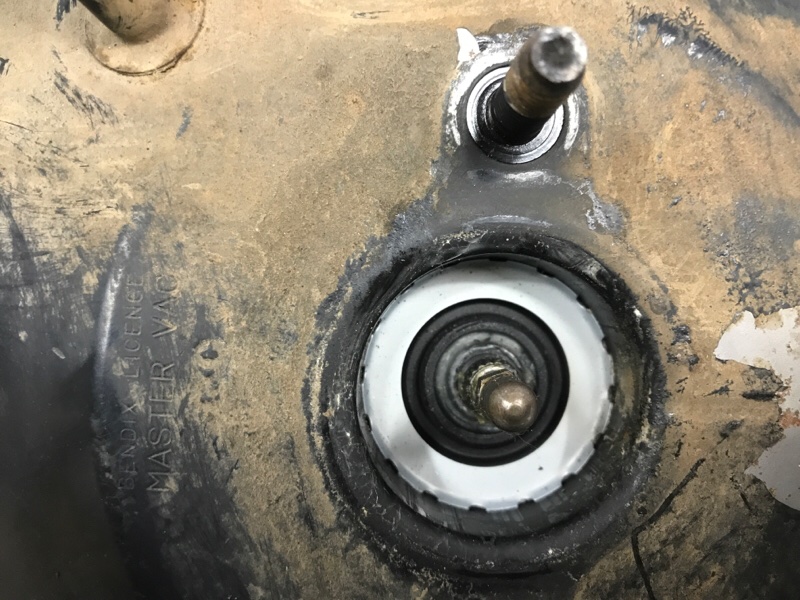 Вакуумный усилитель тормозов Lancer 2003-2009 9 1.6 бензин 4G18 Вакуумный усилитель тормозов Lancer 2003-2009 9 1.6 бензин 4G18