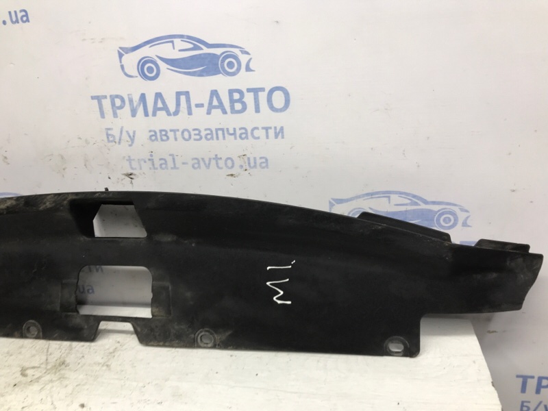 Накладка передней панели Mitsubishi Outlander XL 2.2 diesel 4N14