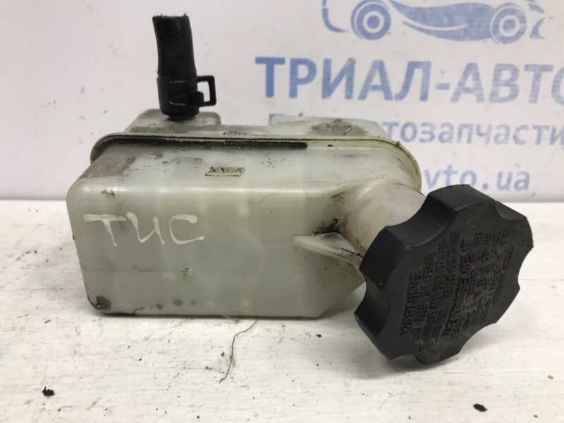 Бачок главного тормозного цилиндра Tucson 2004-2009 JM 2.0 diesel D4EA