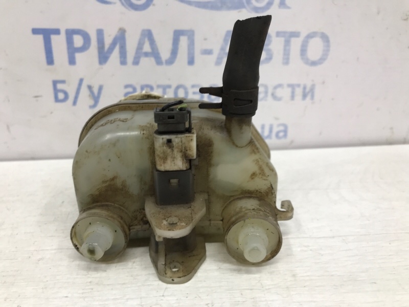 Бачок главного тормозного цилиндра Mitsubishi Lancer 9 1.6 Бензин 4G18