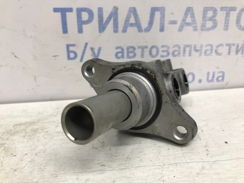 Тормозной цилиндр главный Mitsubishi ASX GA 1.8 Diesel 4N13
