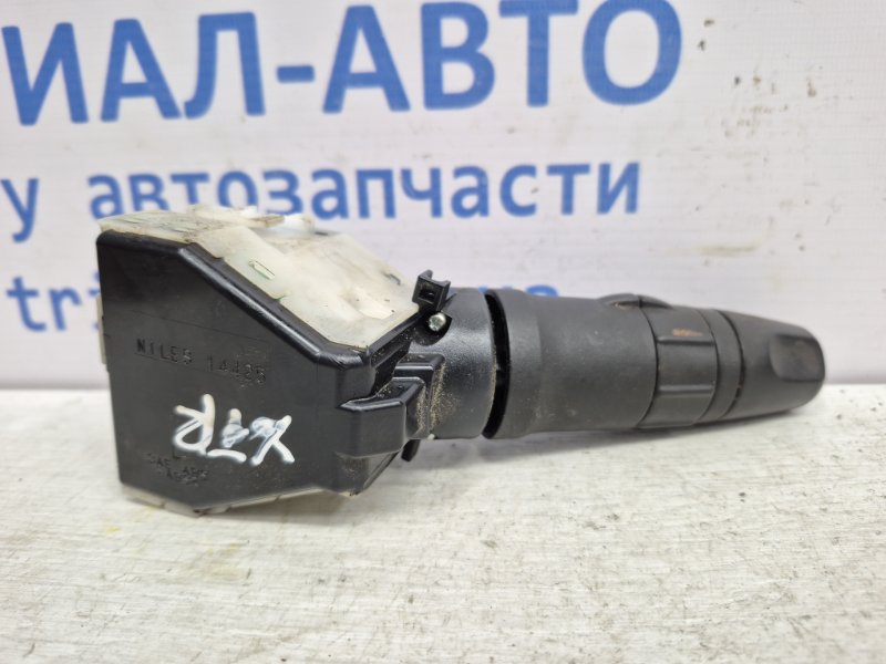 Переключатель подрулевой левый(поворотники) X-Trail 2007-2014 T31 2.0 Diesel M9R Переключатель подрулевой левый(поворотники) X-Trail 2007-2014 T31 2.0 Diesel M9R