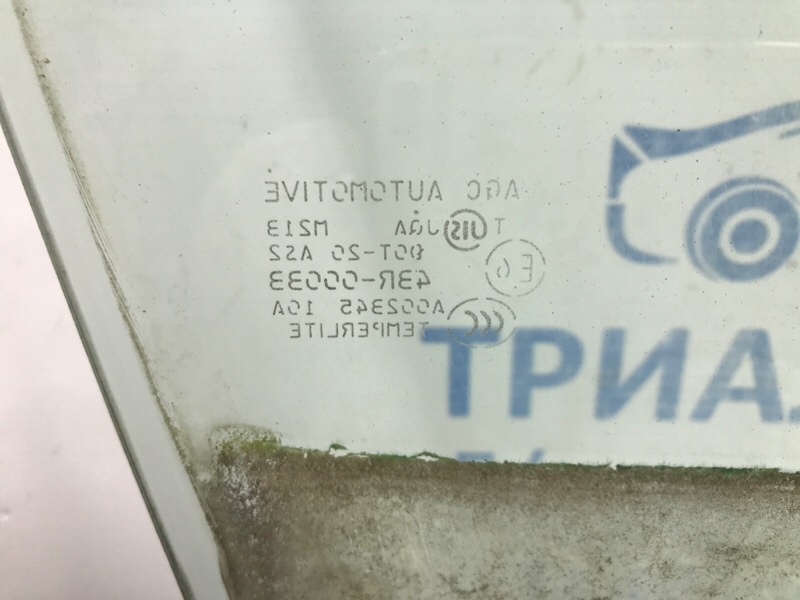 Стекло двери переднее правое Mitsubishi ASX GA 1.8 Diesel 4N13