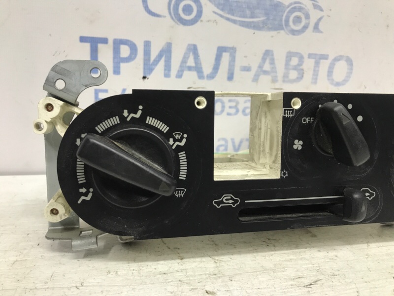 Блок управления кондиционером Pajero Sport 1996-2008 K9 2.5 Diesel 4D56 МКПП