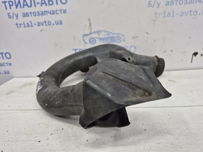 Воздуховод RAV 4 2005-2012 A30 2.0 бензин 1AZFE