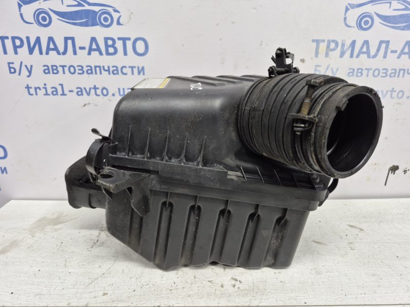 Корпус воздушного фильтра Hyundai Tucson 2004-2009 JM 2.0 diesel D4EA 281122E000 Б/У