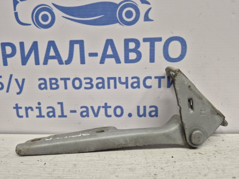 Петля капота правая Mitsubishi Pajero Sport 1996-2008 K9 2.5 Diesel 4D56 МКПП MR473530 Б/У