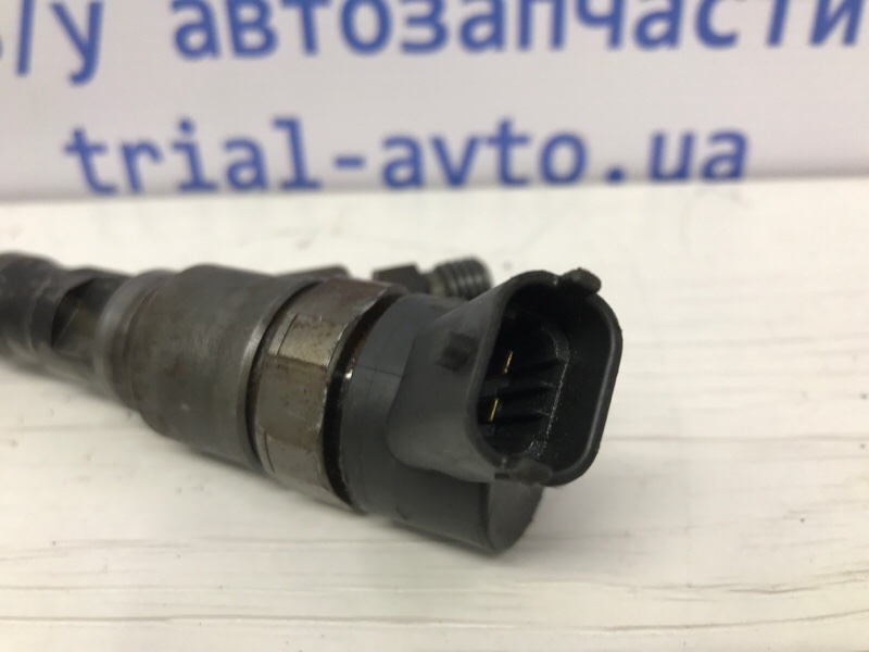 Форсунка топливная Tucson 2004-2009 JM 2.0 diesel D4EA Форсунка топливная Tucson 2004-2009 JM 2.0 diesel D4EA