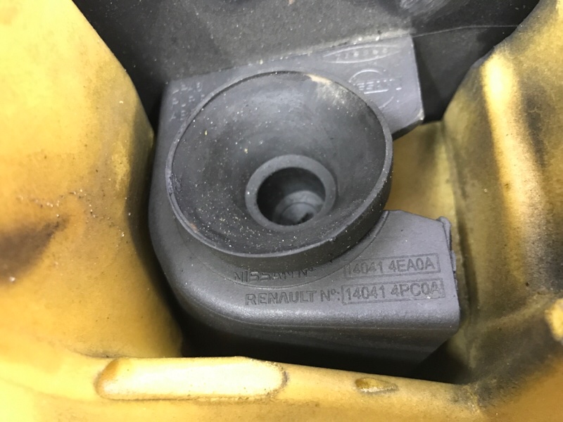 Декоративная крышка ДВС Qashqai 2013-2022 J11 1.5 Diesel K9K Декоративная крышка ДВС Qashqai 2013-2022 J11 1.5 Diesel K9K