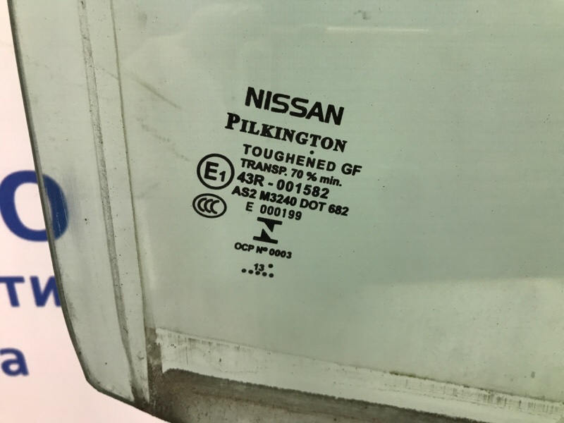 Стекло двери переднее правое Nissan Qashqai J11 1.5 Diesel K9K