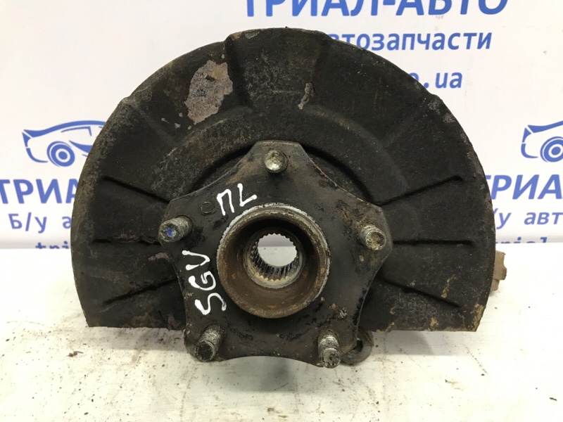 Кулак поворотный левый со ступицей Grand Vitara 2005-2016 JT 2.4 бензин J24B
