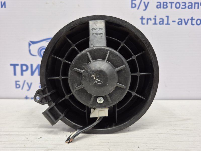 Моторчик печки Nissan Qashqai J11 1.5 Diesel K9K Моторчик печки Nissan Qashqai J11 1.5 Diesel K9K