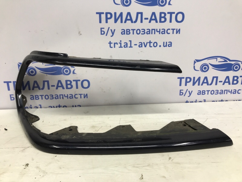 Накладка правая Mitsubishi Pajero Sport 1996-2008 K9 2.5 Diesel 4D56 MR653337 Б/У