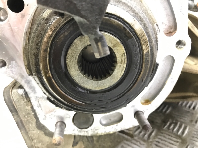 Раздаточная коробка Pajero Sport 1996-2008 K9 2.5 Diesel 4D56 МКПП Раздаточная коробка Pajero Sport 1996-2008 K9 2.5 Diesel 4D56 МКПП