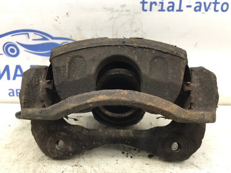 Суппорт передний правый Tucson 2004-2009 JM 2.0 diesel D4EA МКПП
