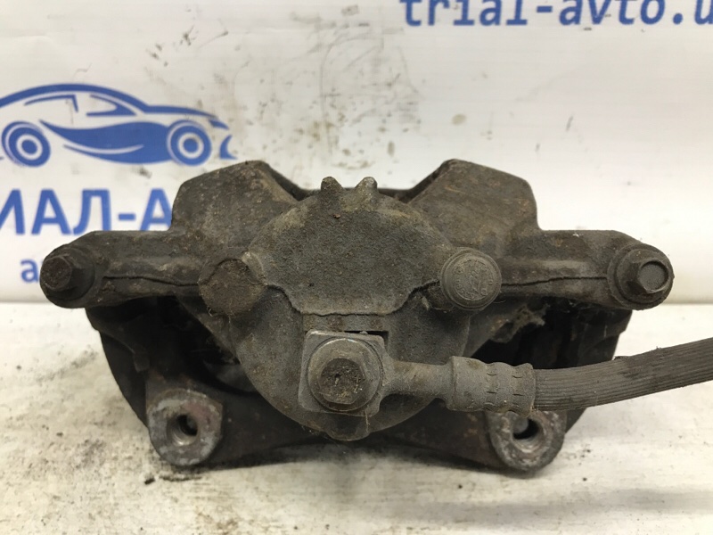 Суппорт передний правый Chevrolet Cruze J300 1.6 бензин F16D4 Суппорт передний правый Chevrolet Cruze J300 1.6 бензин F16D4