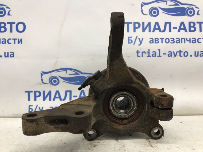 Кулак поворотный правый со ступицей Mitsubishi Lancer 2003-2009 9 1.6 бензин 4G18 MR491322 Б/У