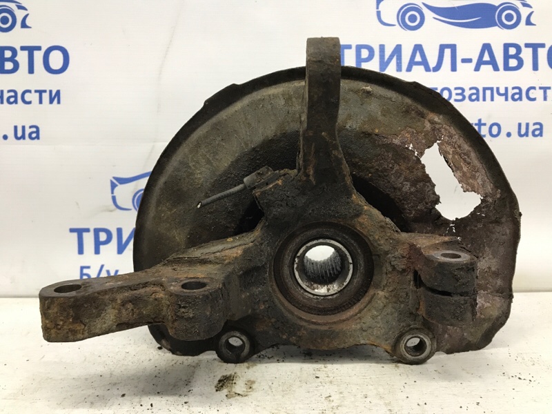 Кулак поворотный правый со ступицей Mitsubishi ASX 2010- GA 1.8 Diesel 4N13 3870A008 Б/У