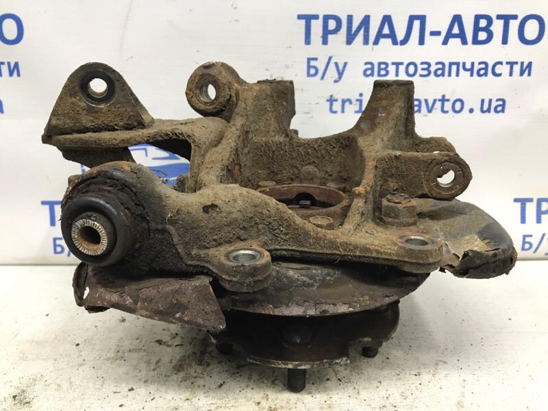 Цапфа задняя правая со ступицей RAV 4 2005-2012 A30 2.0 бензин 1AZFE Цапфа задняя правая со ступицей RAV 4 2005-2012 A30 2.0 бензин 1AZFE